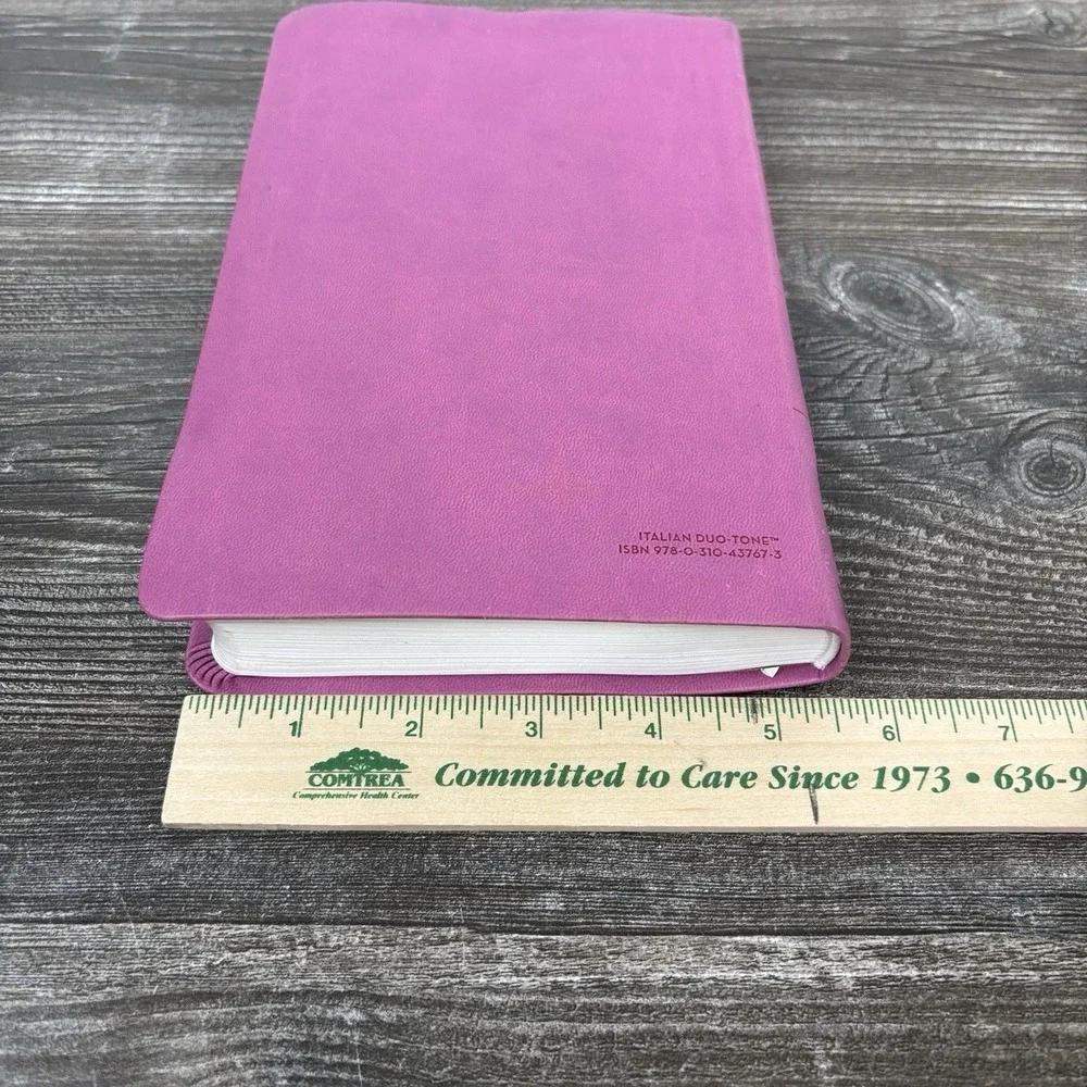 The Holy Bible Thinline NIV New International Version pink Duo Tone Zindervan
